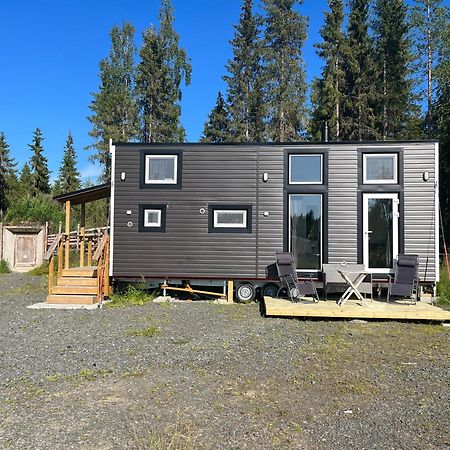Вилла Luxus Tiny House Saagala Торнио Экстерьер фото
