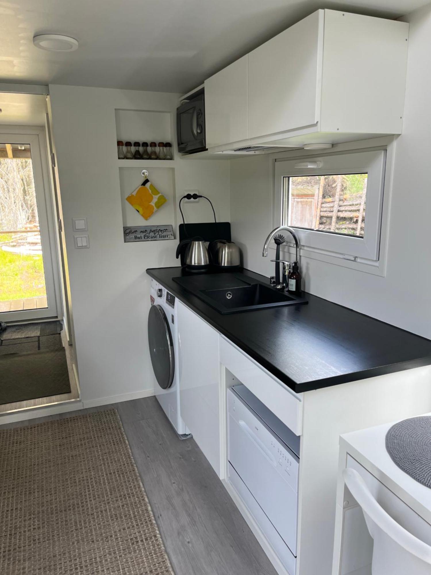 Вилла Luxus Tiny House Saagala Торнио Экстерьер фото